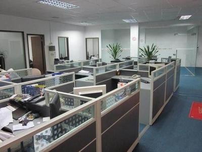 搬家中搬運電腦的正確方法